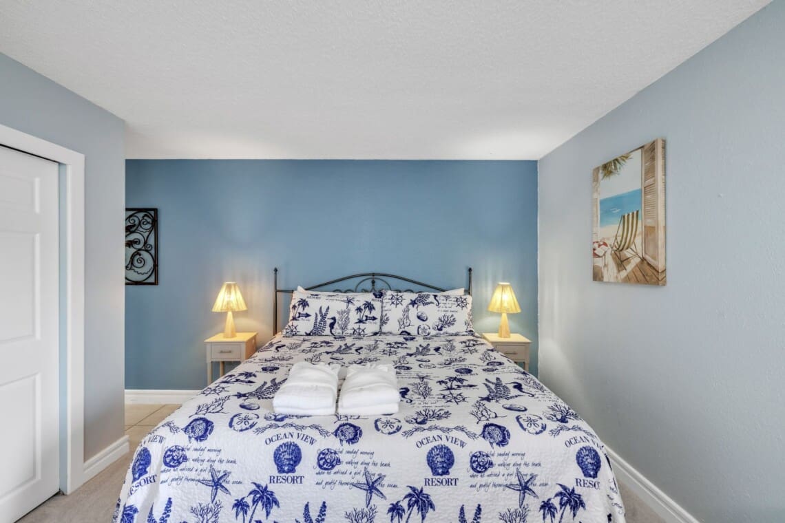 Xanadu primary bedroom with balcony access