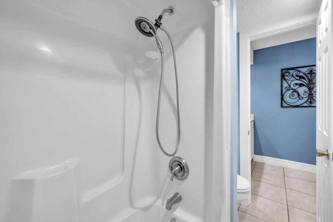 Xanadu bathroom shower